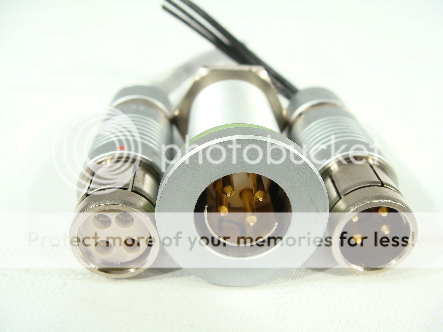 Fischer Core Series High Vacuum Feedthrough Circular Connector 4Pin W